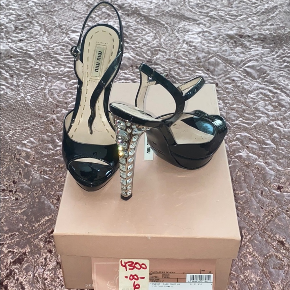 Miu Miu peep toe size 6